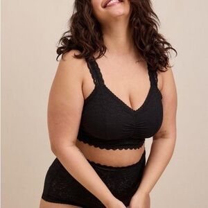 NWT Torrid Black Lace Bralette Size 1X